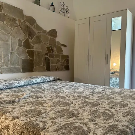 בית נופש Casetta Varosa סירקוזה